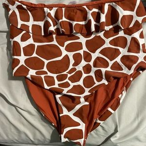 Brand new! Coral reef reversible bottoms, size xl, giraffe/sienna color